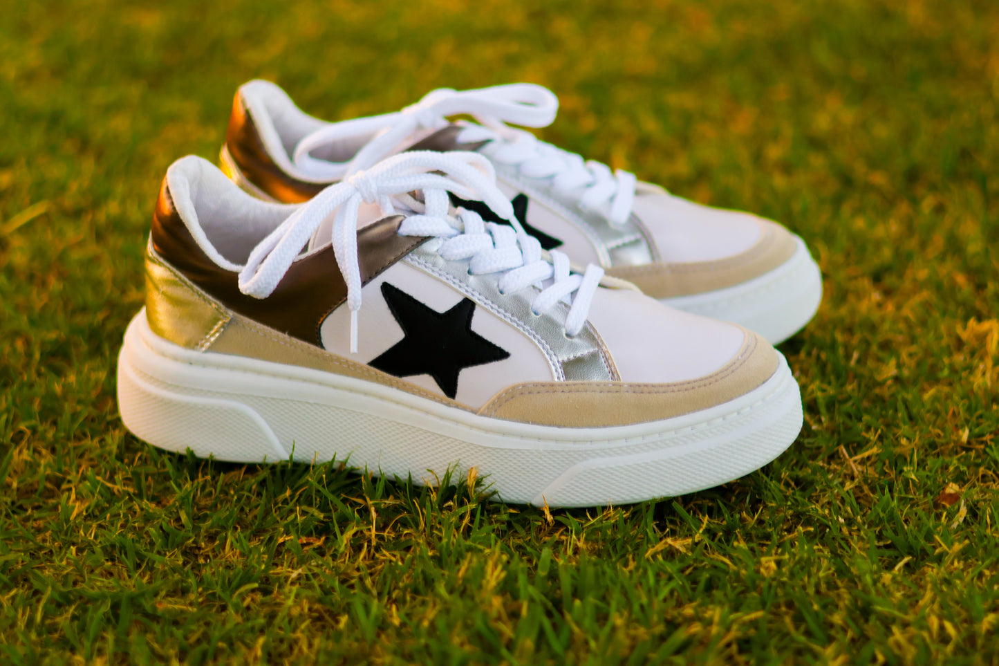 Kayla Sneakers