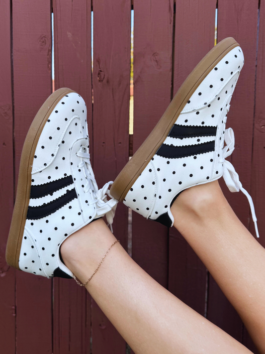 Clara Sneakers