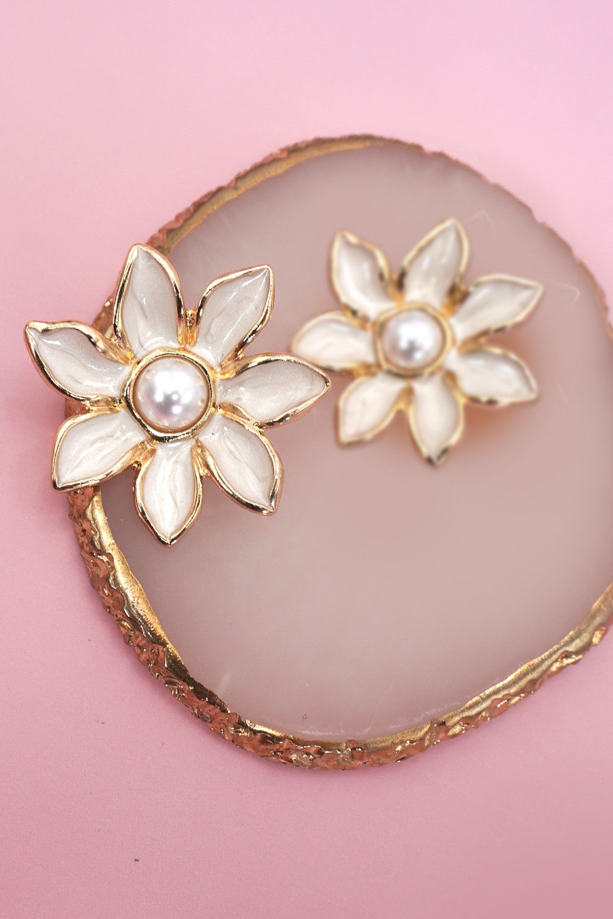 Epoxy Flower Pearl Stud Earrings