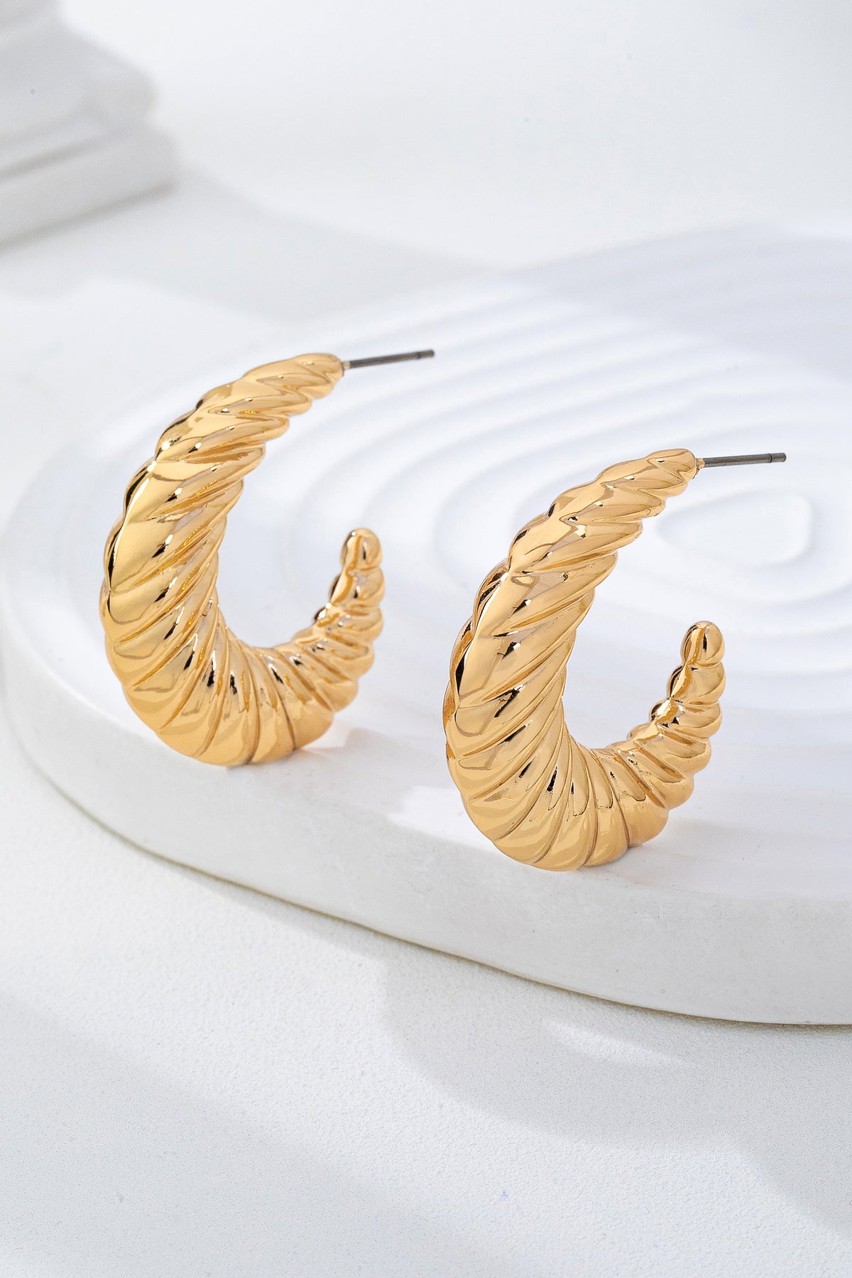 Ribbed Croissant Hoop Earrings